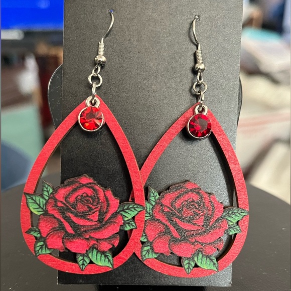 Rose wooden teardrop dangle earrings with red gem accent. - Picture 3 of 5